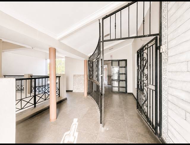 516M² CO-WORKING SPACE TO LET IN BEREA WEST